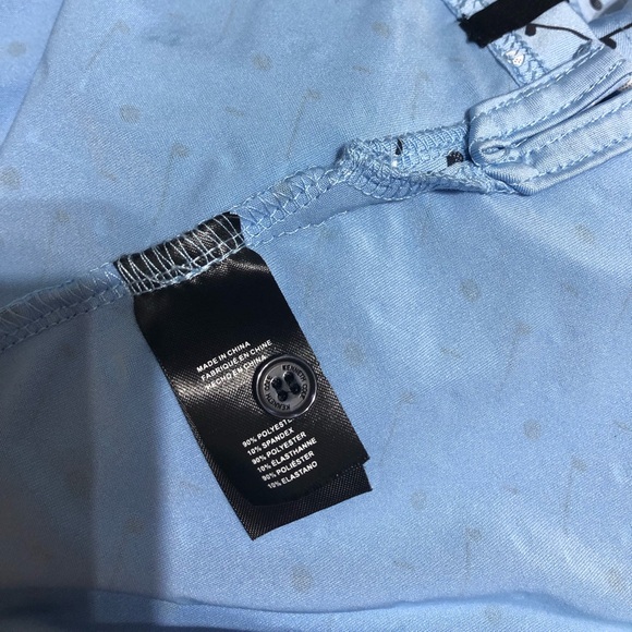 Kenneth Cole Golf Polo Shirt Size Small “Golf Clubs” - Picture 4 of 5